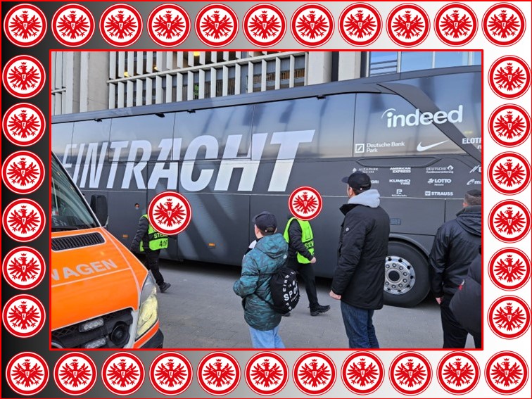 Mannschaftsbus (03)